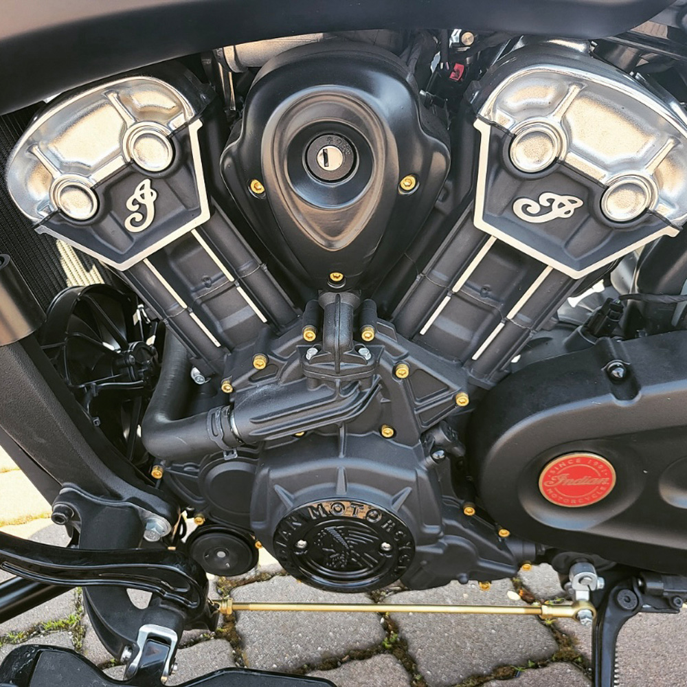 Screws Indian Motorcycles Engine